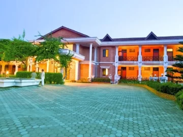 Hotel Buddha Maya Garden